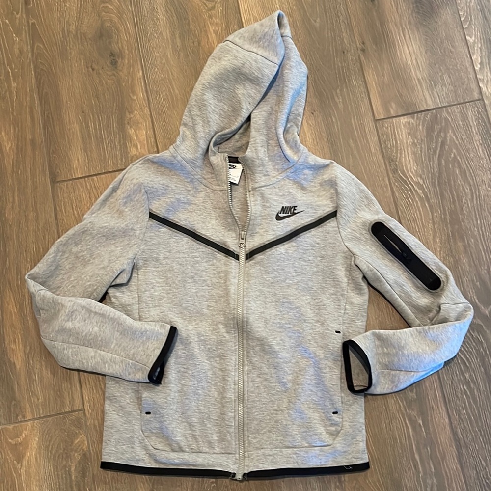 Nike Tech zip front hoodie large